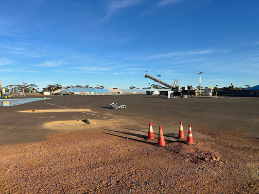 Hvad er FIFO – og hvordan starter du i et af de bedst betalte jobs i Australien?